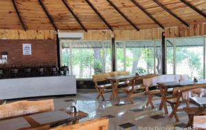 Restaurace v ubytování juSTa Lazy Haven Corbett, Uttarakhand