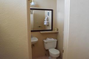 Koupelna v ubytování Imperial Motel