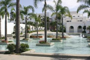 Πισίνα στο ή κοντά στο Mile to Beach! Private, Family & Pet Friendly Oasis! Pool Table & Hot tub!