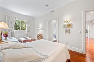 Afbeelding uit fotogalerij van UALIDIA GOLF Suites in Alicante