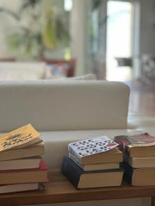 Bibliotēka dzīvokļu viesnīcā