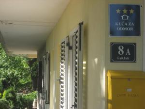 Certifikát, hodnocení, plakát nebo jiný dokument vystavený v ubytování Apartments Cvitini Dvori Garjak