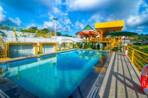 Bazén v ubytování Hoa Mây Hotel nebo v jeho okolí