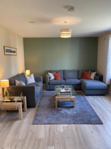 Posezení v ubytování NEW pet friendly holiday home, sleeps 6, Stromness