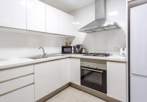 A kitchen or kitchenette at Casa del Sol