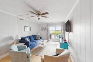 Gallery image of Right Across Beach Pool View Private Balcony By Zen Living Short Term Rental in Myrtle Beach