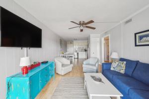 Gallery image of Right Across Beach Pool View Private Balcony By Zen Living Short Term Rental in Myrtle Beach