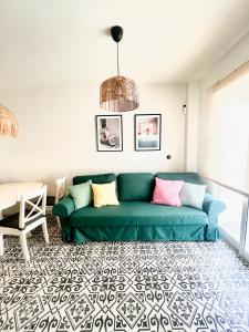 Część wypoczynkowa w obiekcie Cozy apartment La Mata