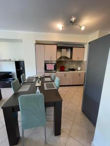 Kuchyň nebo kuchyňský kout v ubytování Bados House