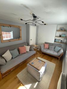 Φωτογραφία από το άλμπουμ του Stylish 2 bedroom apartment close to beaches σε Fakenham