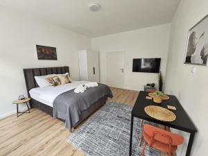 Posteľ alebo postele v izbe v ubytovaní Cozy Core Vienna 10 min to Center