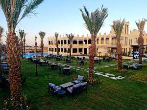 Piscina di Qasr alnkheel resort and hotel o nelle vicinanze