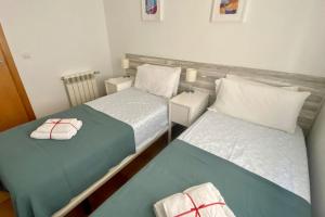 Postel nebo postele na pokoji v ubytování Villa Alegre - 2 bed villa with private heated pool on Mar Menor Golf - family friendly