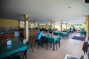 Restaurace v ubytování Twin Palms Resort Pattaya, SHA Extra Plus Certified