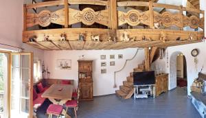 Area soggiorno di Holiday flat Val di Lai with Jacuzzi for 6 persons-Lenzerheide