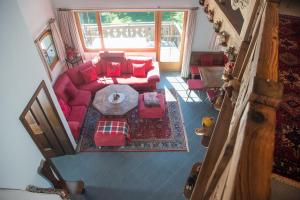Area soggiorno di Holiday flat Val di Lai with Jacuzzi for 6 persons-Lenzerheide