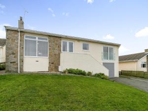 Το κτήριο όπου στεγάζεται  η παραθεριστική κατοικία +37 φωτογραφίες