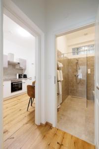 Ένα μπάνιο στο großzügiges App. 2 Schlafzimmer