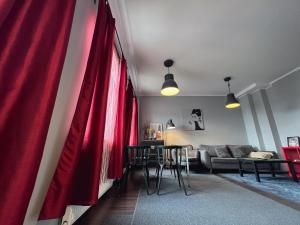 Posedenie v ubytovaní Apartament Na Chłodnej | The High Street