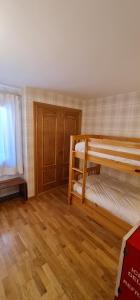 Postel nebo postele na pokoji v ubytování Salamandra Panticosa + 25 fotografií