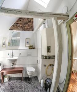Koupelna v ubytování "Kleinstes Haus von Blankenburg" Urlaub in einem einzigartigen Baudenkmal