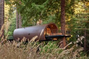 Fotografie z fotogalerie ubytování ~* The Spectacular Spyglass Treehouse *~ v destinaci Occidental