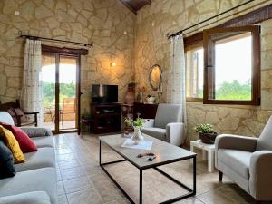 MakhairoíにあるVilla Toula with pool Nr Armeni Creteのギャラリーの写真 +23枚の写真