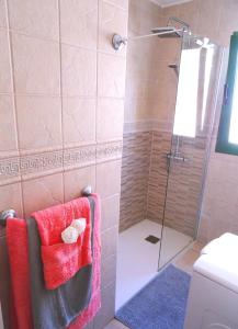 Łazienka w obiekcie Puerto Del Carmen - Apartment 5 - Las Palmeras 3