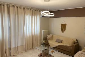 Posezení v ubytování Central Modern Apartment Volos ll