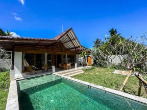 Πισίνα στο ή κοντά στο Villa MAWAR - Easy Getaway for 4 - Kuta Central