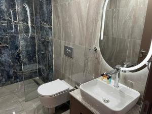 Koupelna v ubytování Istanblu Hotel Ataşehir