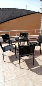 A balcony or terrace at Happy Holiday