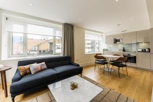 A seating area at Native Tower Bridge