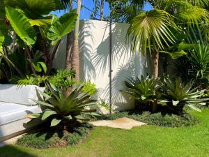 Sodas prie apgyvendinimo įstaigos La Locale: Brand-new luxury 2bd villa with pool