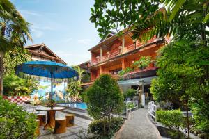 Zahrada ubytování Hotel Lumbung Sari Legian