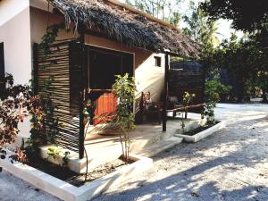 Zahrada ubytování Michamvi Spirit Lodge