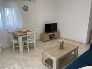 Televisyen dan/atau pusat hiburan di Apartments D&D