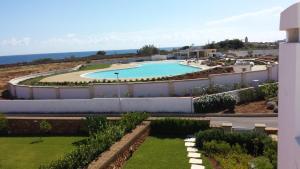 The swimming pool at or close to Villa Giovanna