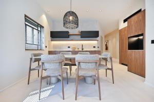 Stylish 3BR close to the beach by HolyGuest