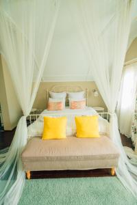 Кровать или кровати в номере Butik Evler Sapanca