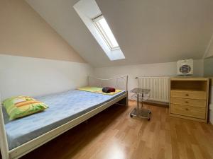 Postel nebo postele na pokoji v ubytování Monteurwohnung Bochum Wattenscheid + 12 fotografií