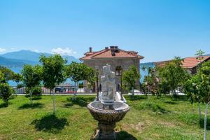 Paesaggio naturale nelle vicinanze della villa