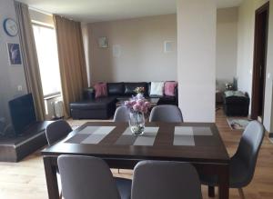 Posezení v ubytování Apartament by Zenit in Terra Complex Massonet D28 near Bansko