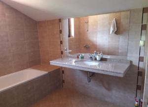 Koupelna v ubytování Apartament by Zenit in Terra Complex Massonet D28 near Bansko