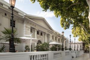O edifício em que o hotel se localiza