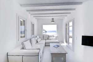 Gallery image of Villa Alice in Elia Beach