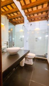 Et badeværelse på Casa colonial en el centro histórico