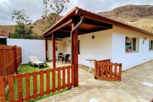 Gallery image of 2 Bedroom Country House Near Fataga & Maspalomas in Artedara