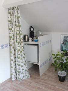 Kuchyň nebo kuchyňský kout v ubytování La Lustinoise + 37 fotografií