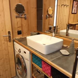 Zdjęcie z galerii obiektu JOLI STUDIO PIED DES PISTES w mieście Megève
